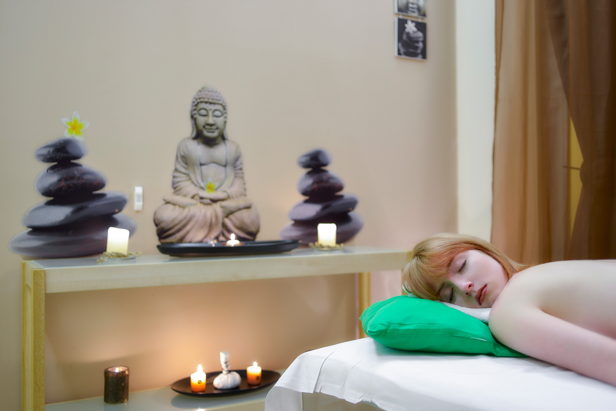 PÉČE O OBLIČEJ - 1.200 KČ